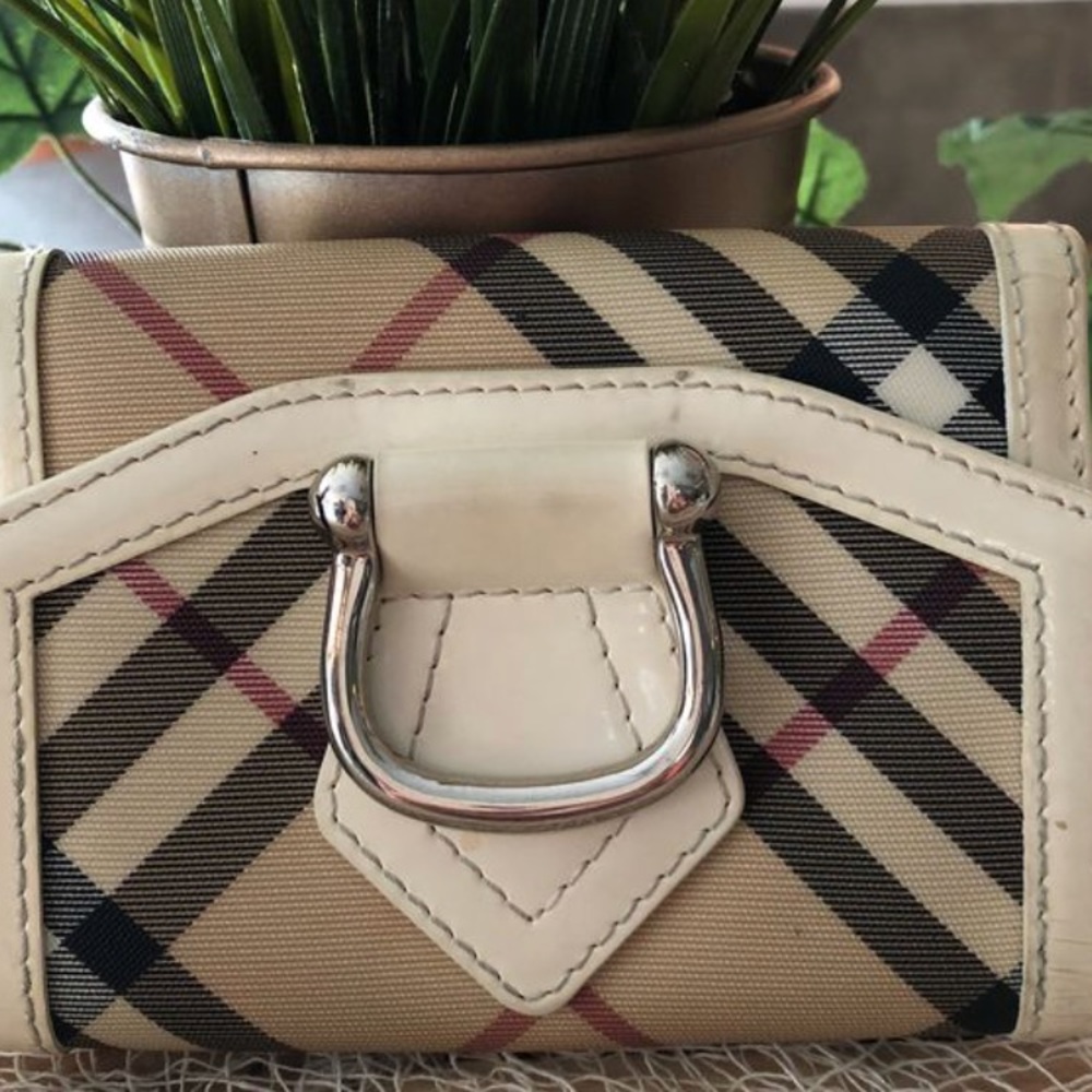 Authentic Burberry London wallet.